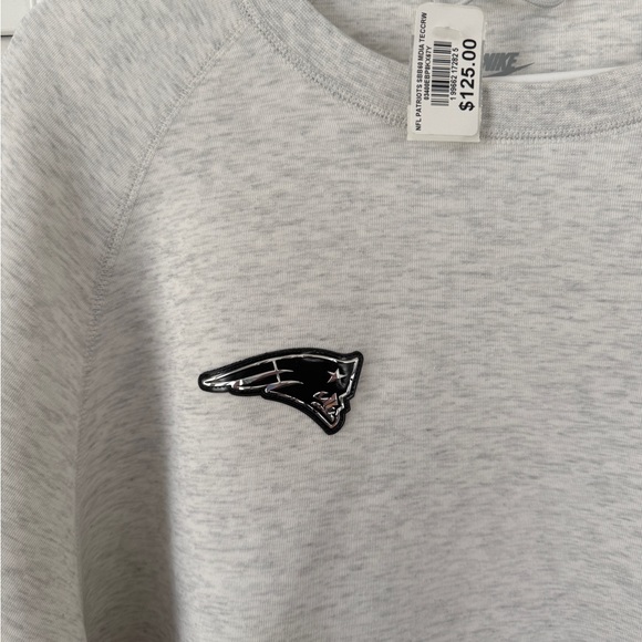 Nike Gray & Black Patriots Super Bowl Crewneck - Picture 5 of 6